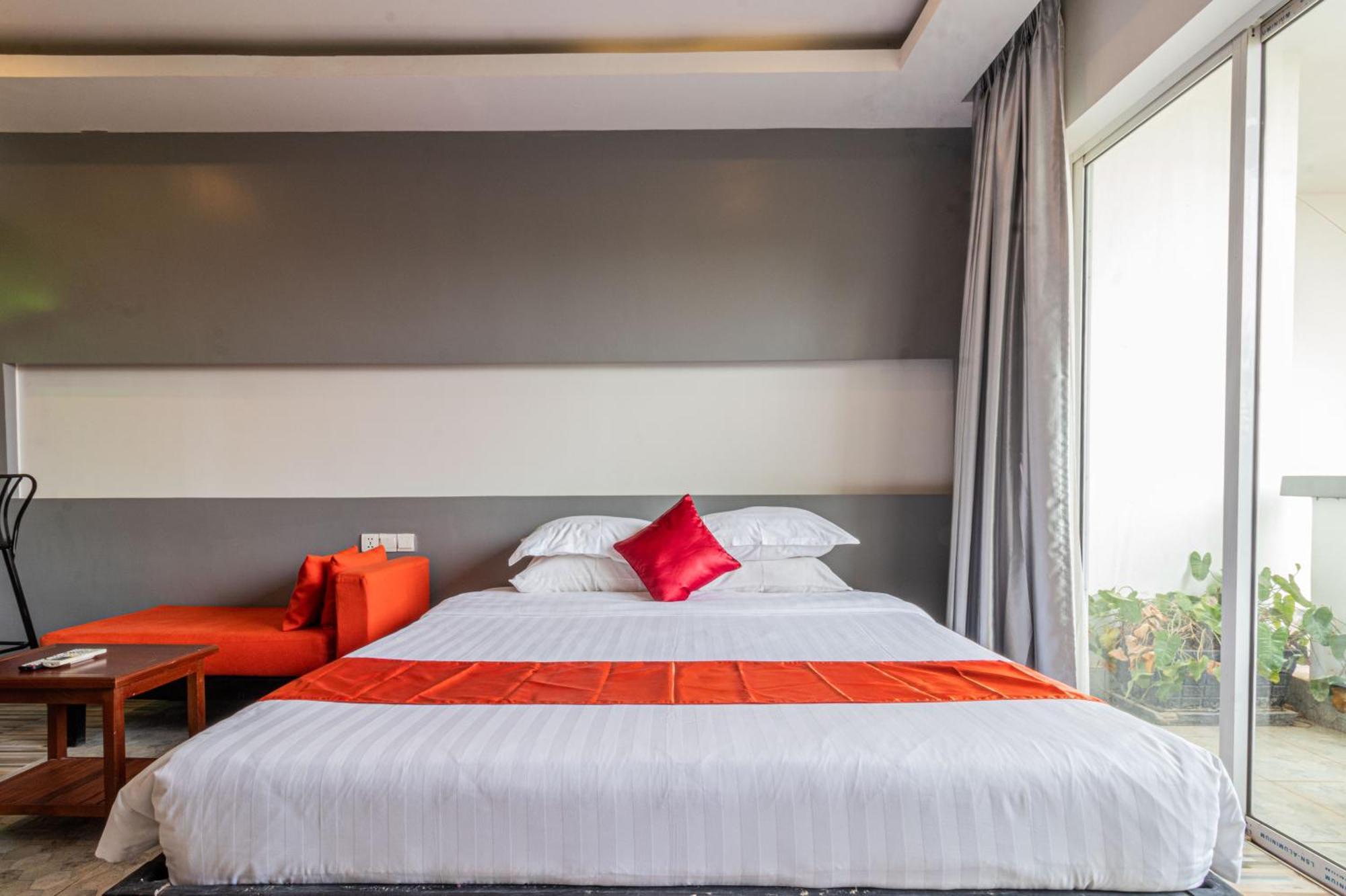 Angkor Sweet Night Hotel Сиемрип Экстерьер фото